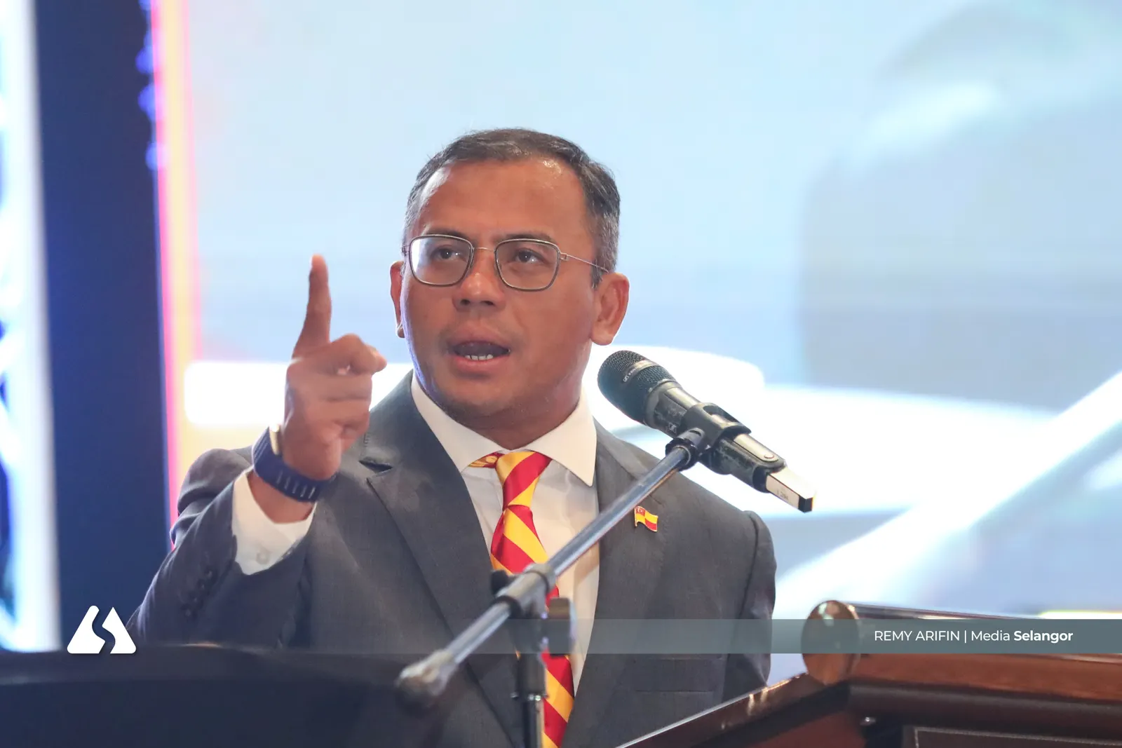 Amirudin warns against rising far-right influence in Malaysia