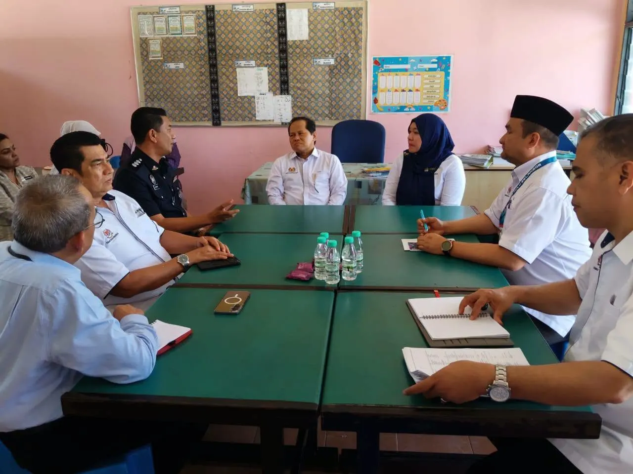 KPM santuni warga SJKT Ladang Kerling, beri sokongan emosi susulan pemergian guru