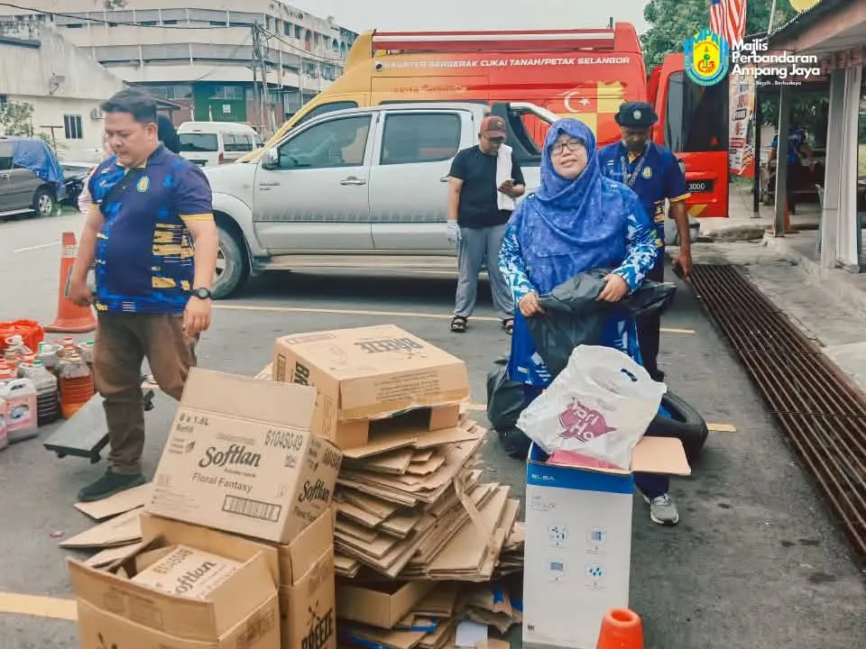 Kitar semula, bayar cukai: ‘Trash to Cash’ MPAJ raih sambutan penduduk