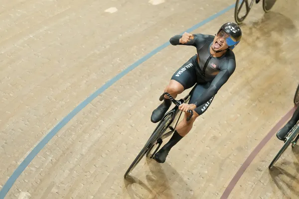 Azizulhasni wins elusive Commonwealth Games keirin gold