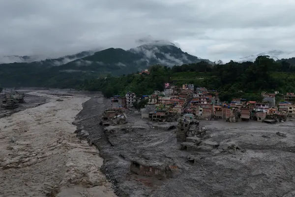 Nepal floods: Death toll rises to 332, over 800 unaccounted for
