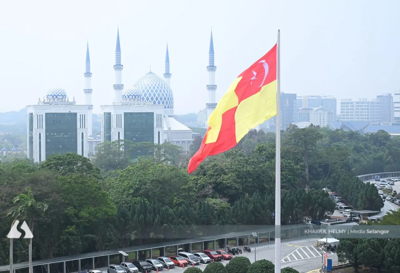 Sarawak in hazardous category while Selangor records moderate API readings as of 4pm