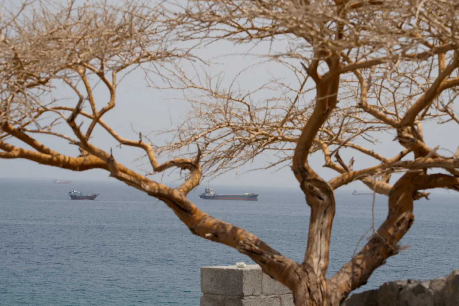 Oil rises on Iran war stalemate; near-term potential for further gains limited