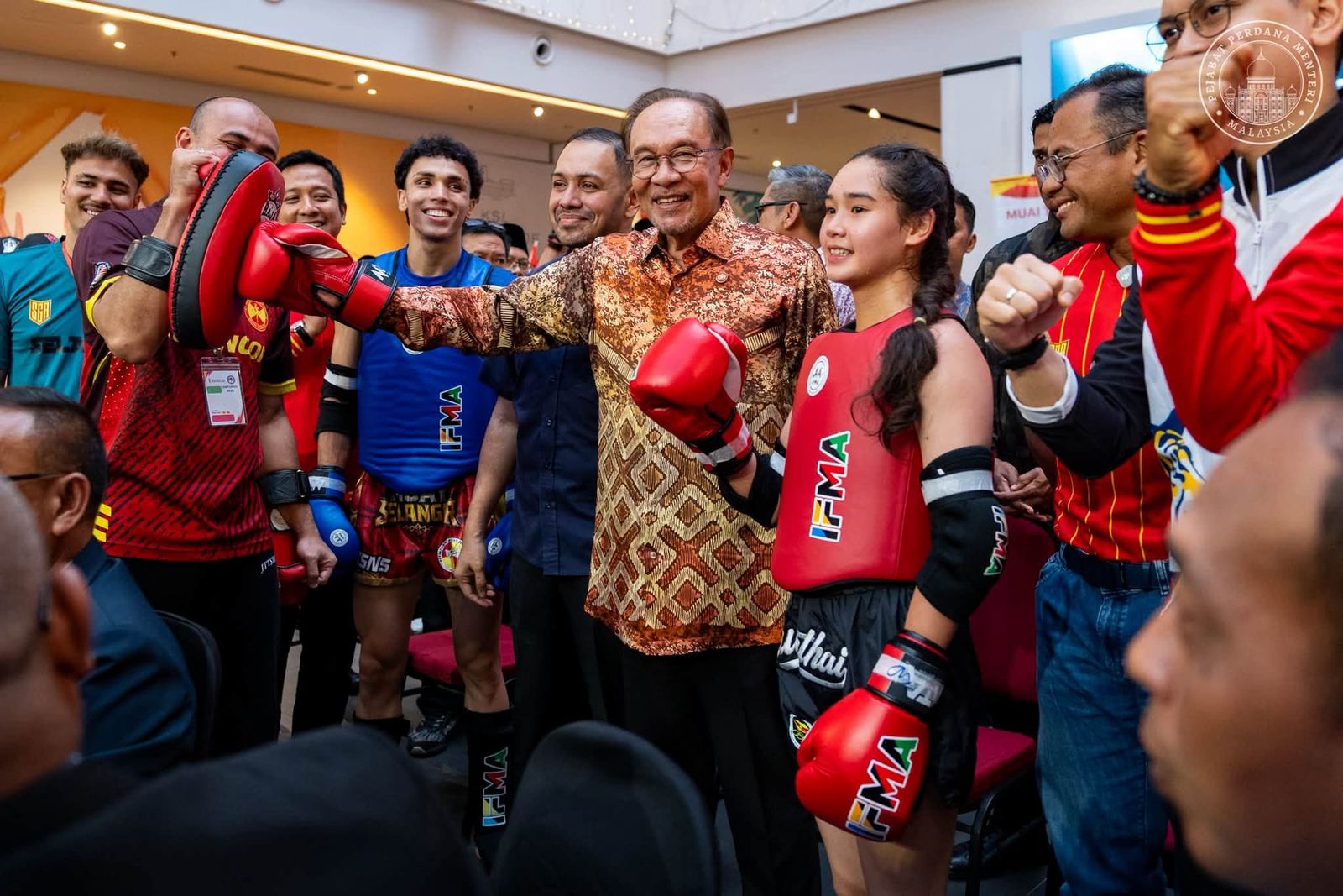 Anwar impressed by spirit, courage of young SUKMA athletes