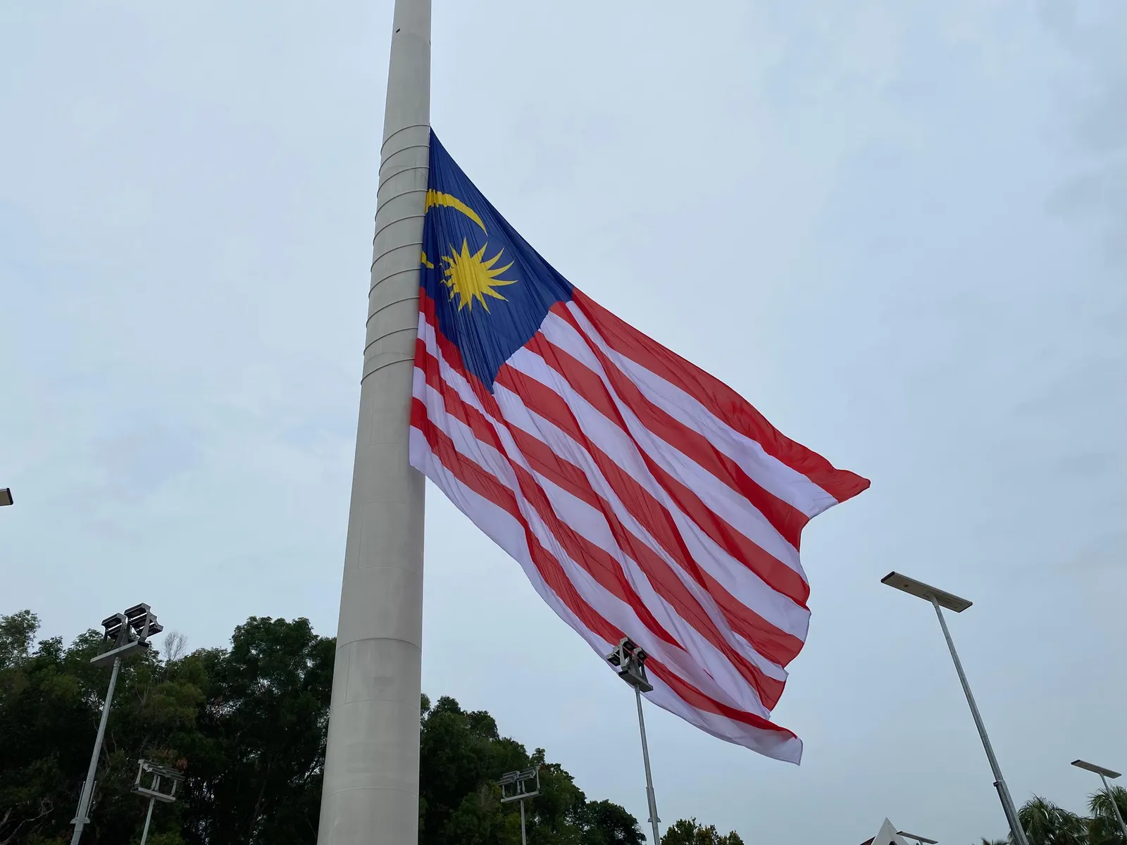 Sultan Selangor: Jalur Gemilang simbol perpaduan milik semua rakyat