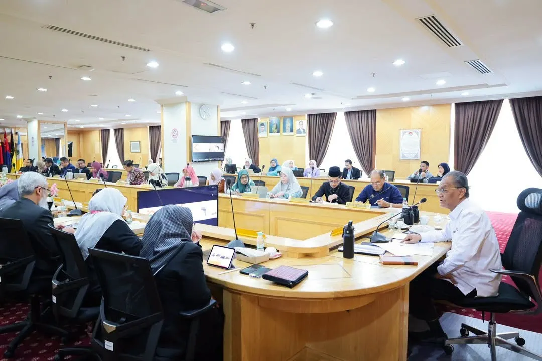 MOH monitoring over 1,300 projects for unreasonable delays