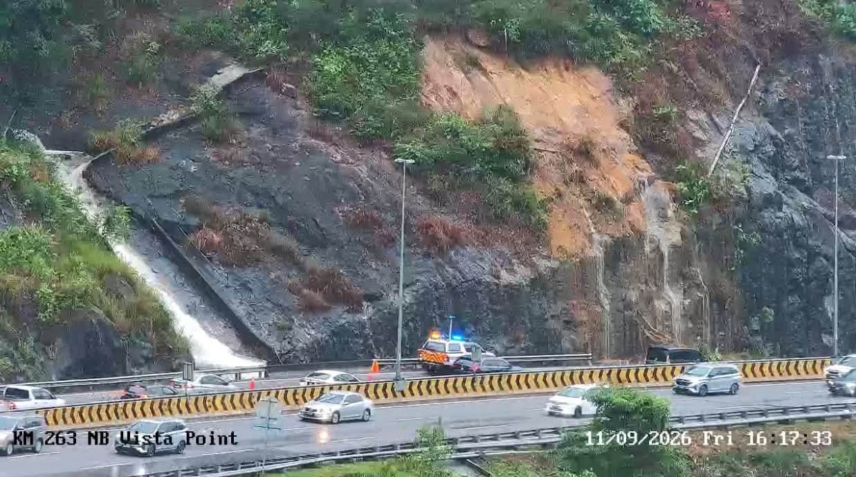 南北大道263.6公里土崩处 警方:情况安全恢复通车