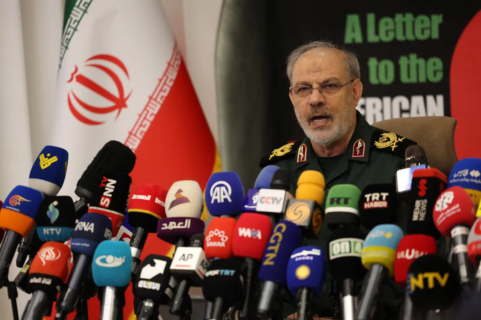 Iran's Revolutionary Guards woo US voters with open letter