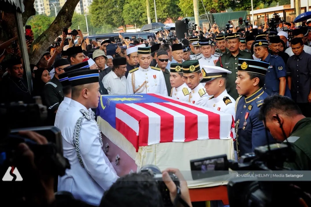 Penghormatan Terakhir Buat Tun Dr Siti Hasmah