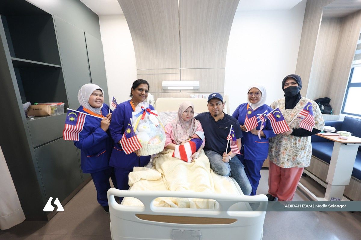 Hospital Pakar Selgate Rawang sambut bayi merdeka pertama