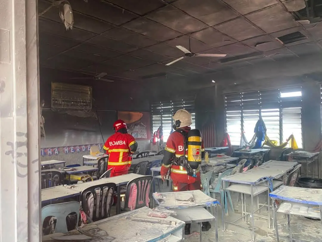 Bilik darjah SK Setia Alam musnah terbakar, tiada murid cedera