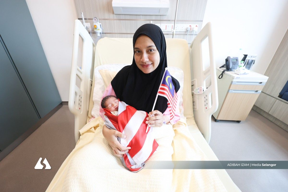 Hospital Pakar Selgate Rawang sambut bayi merdeka pertama