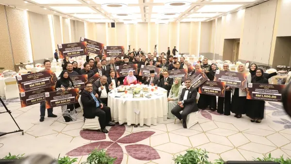 Media plays key role in bridging local councils, public