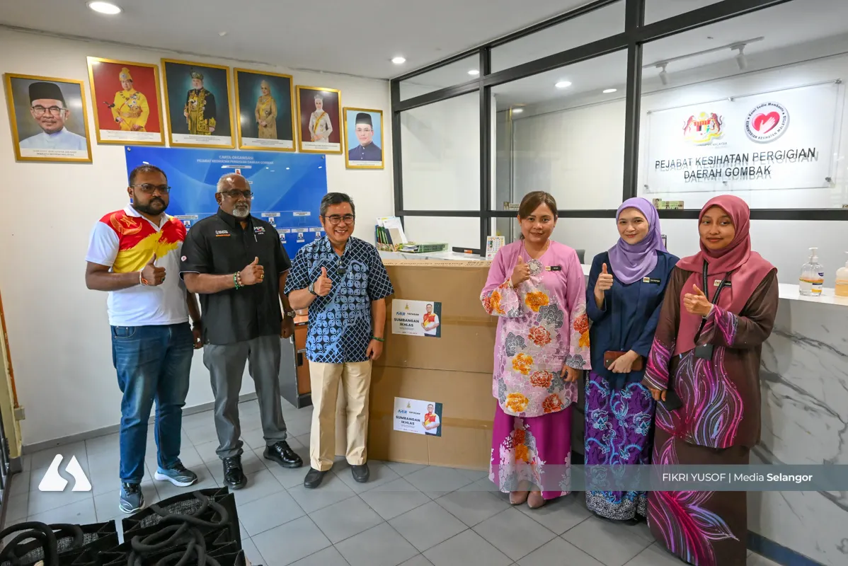 Yayasan MBI sumbang kerusi pergigian mudah alih di Gombak