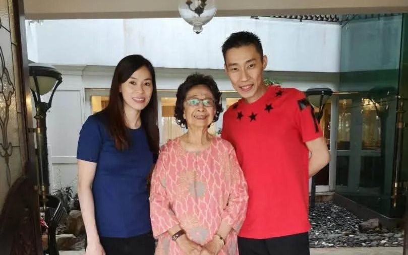 Dr Siti Hasmah a warrior, mother figure to badminton players