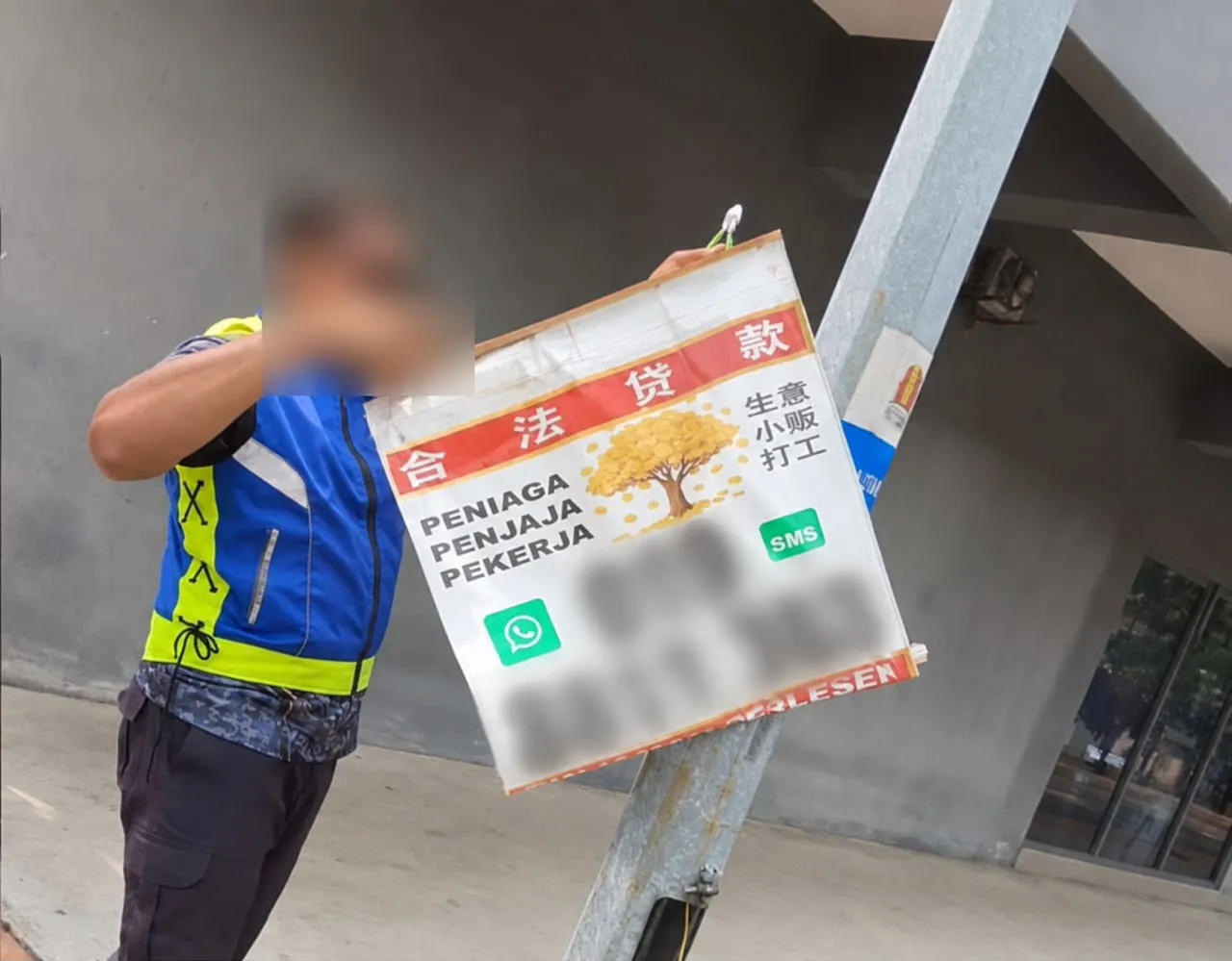 MPKL turunkan iklan haram di Telok Panglima Garang