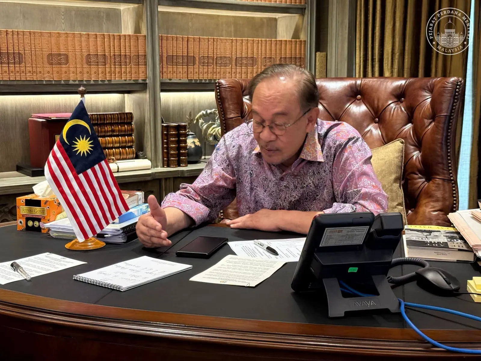 Anwar zahir solidariti kepada Indonesia susulan bencana gunung berapi, jerebu