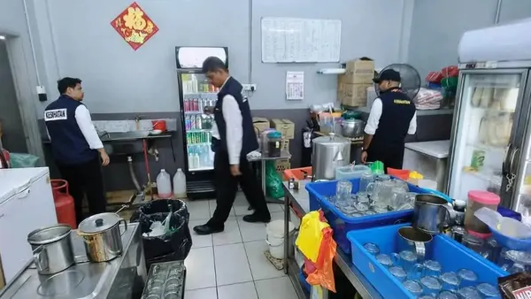 厨房惊现蟑螂与老鼠粪便 巴生3家餐馆被查封