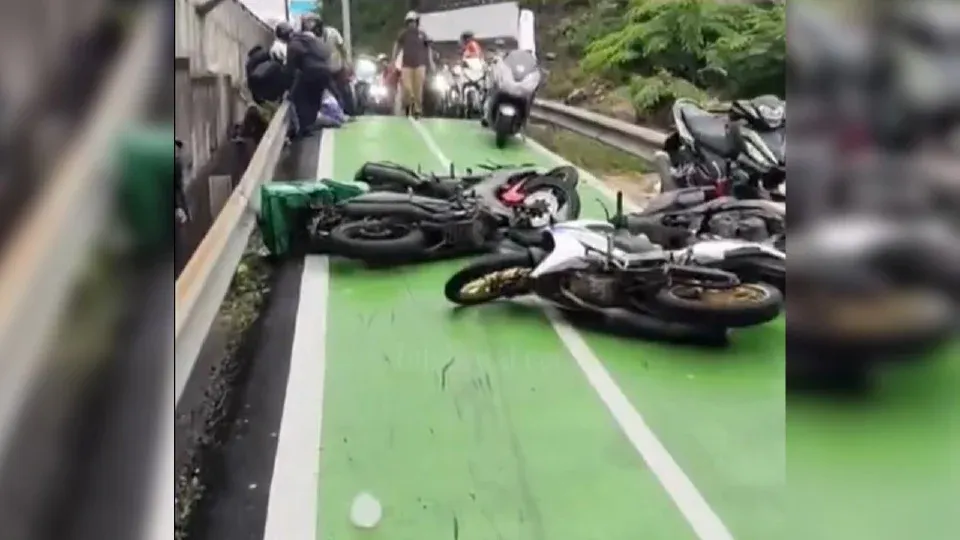 Video penunggang motosikal jatuh tular, JKR siasat 'laluan hijau' Lebuhraya Persekutuan