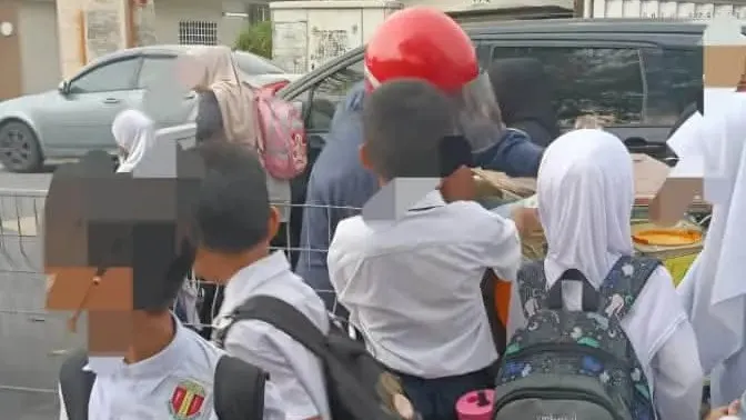 MBDK arah peniaga luar SK Pandamaran Jaya beredar