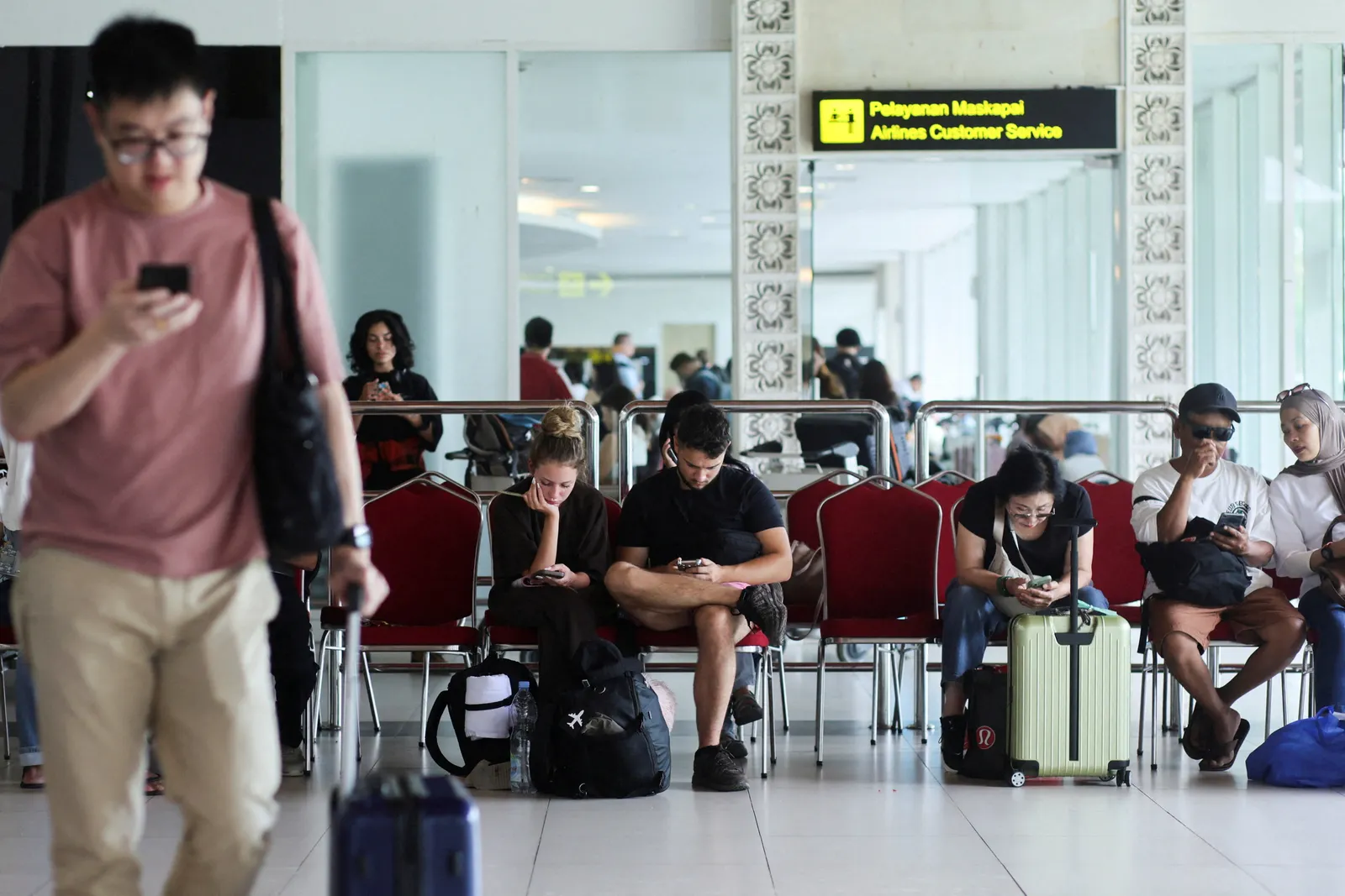 Indonesia reopens Jakarta airport, four others after Anak Krakatau ash clears