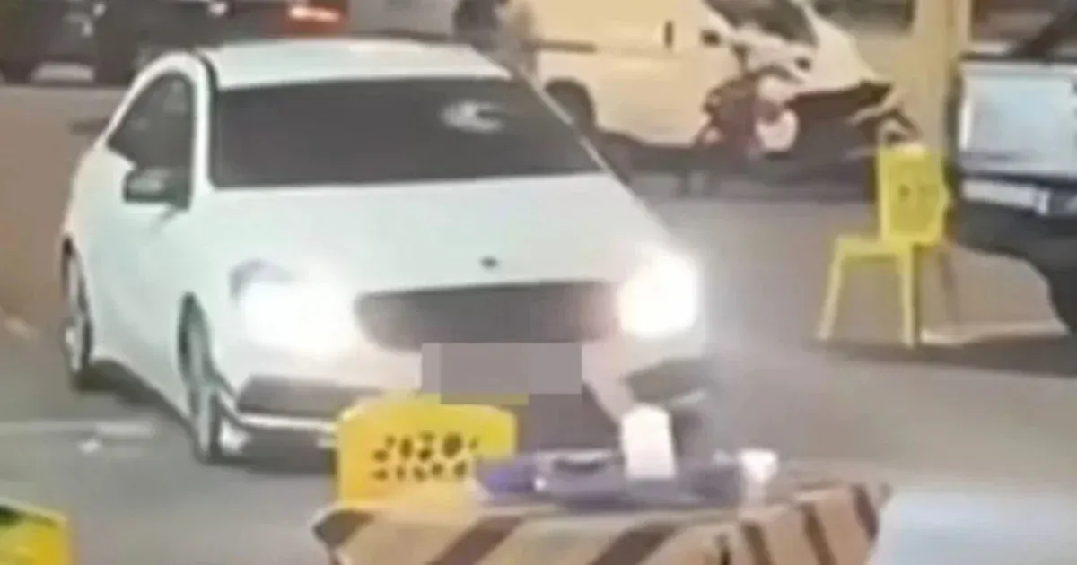 Polis buru pemandu mabuk rempuh meja, kerusi warung