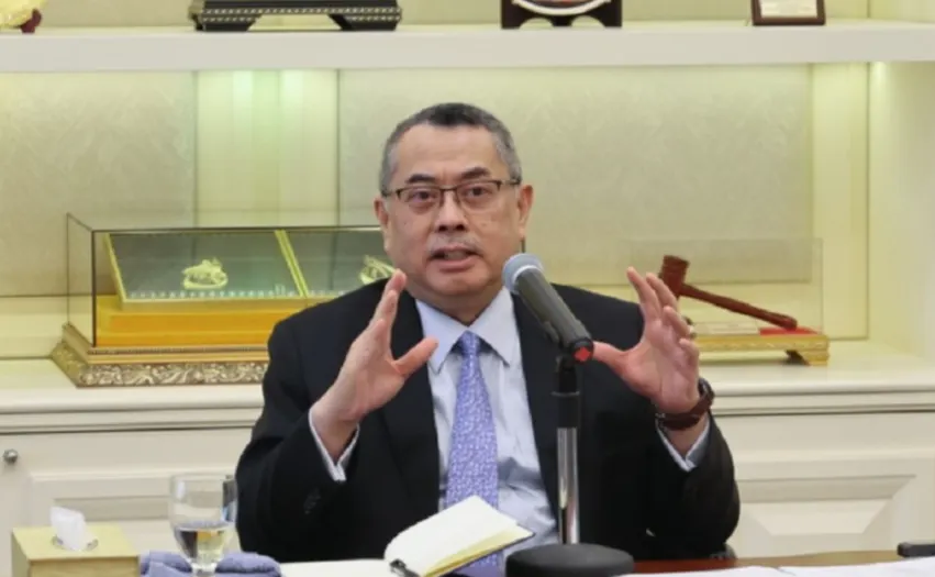 前法官退休金属公服局权限  旺法立：非由司法机构决定