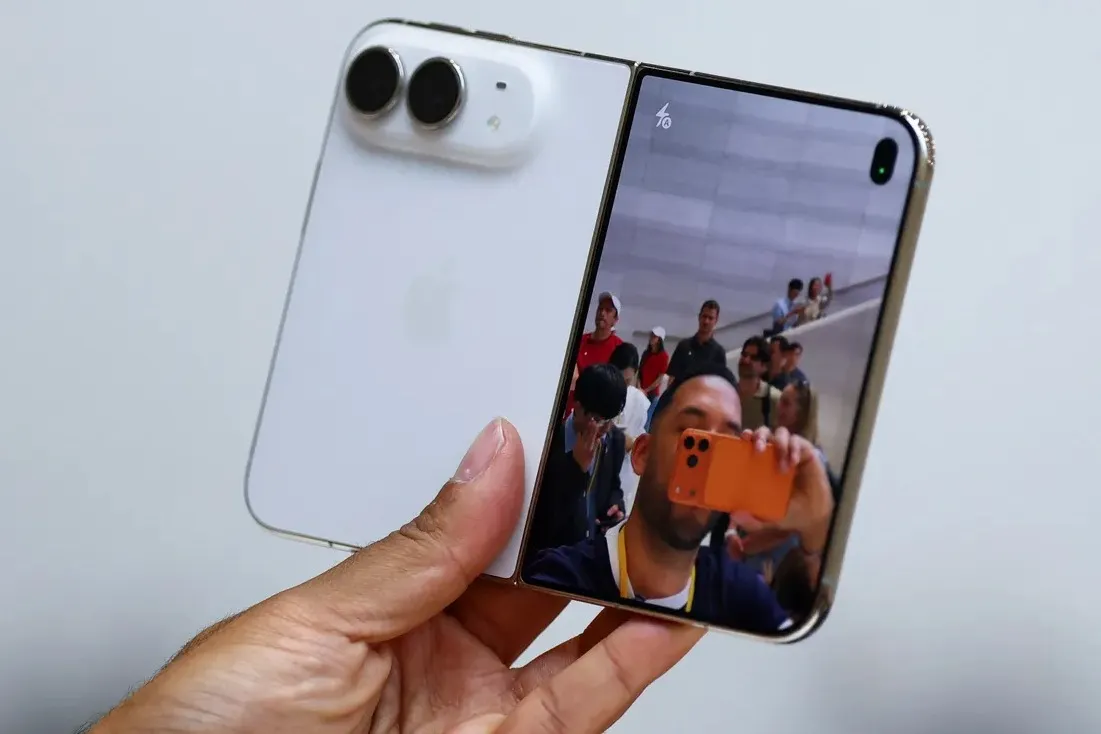 Apple enters foldable race with passport-sized iPhone Duo