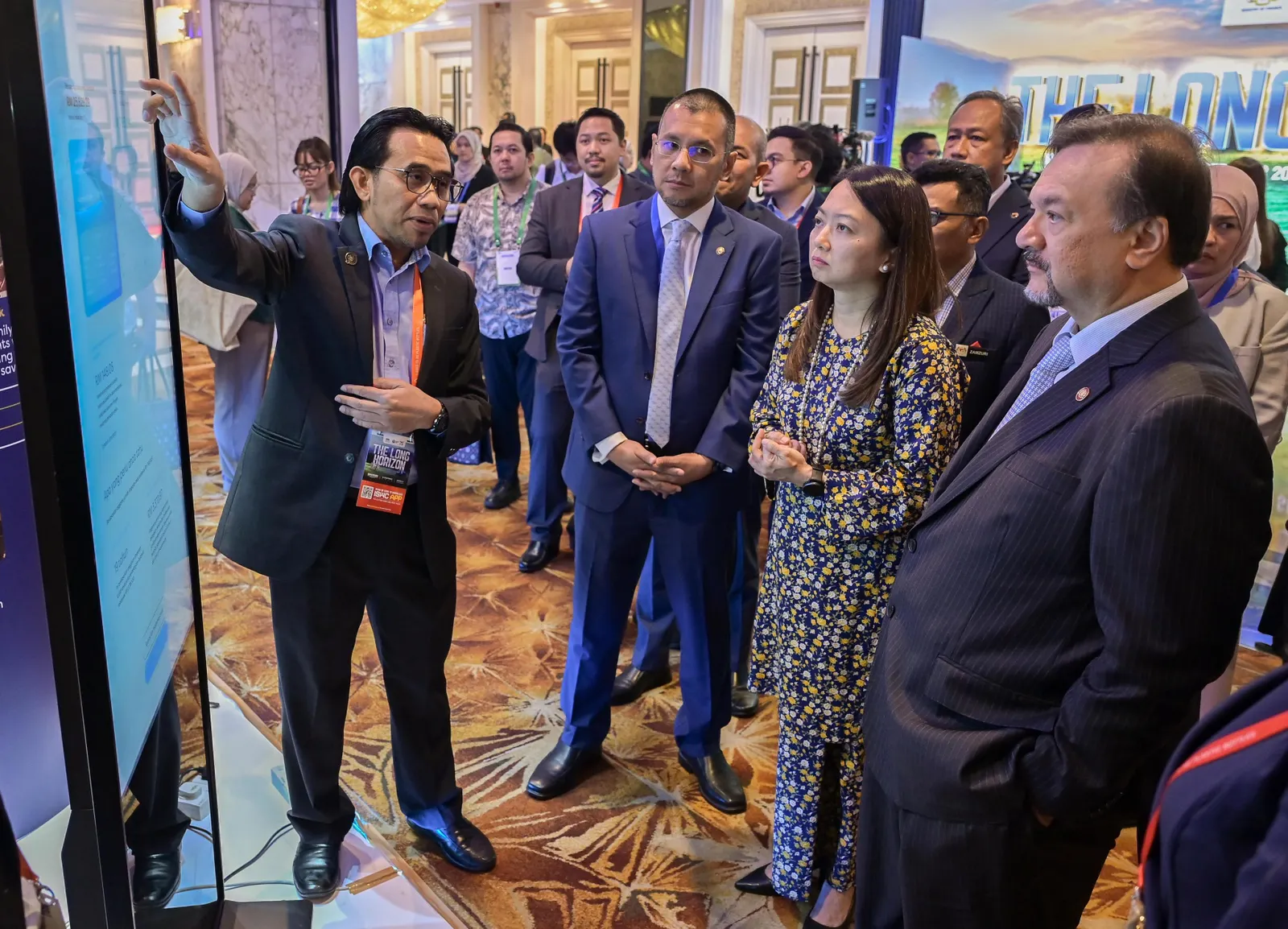 GLICs, GLCs to catalyse domestic economy with additional RM120b investments