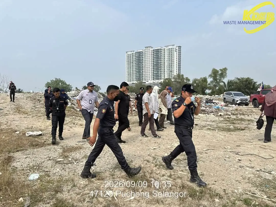 Lorry carrying suspected illegally dumped construction waste detained in Sepang