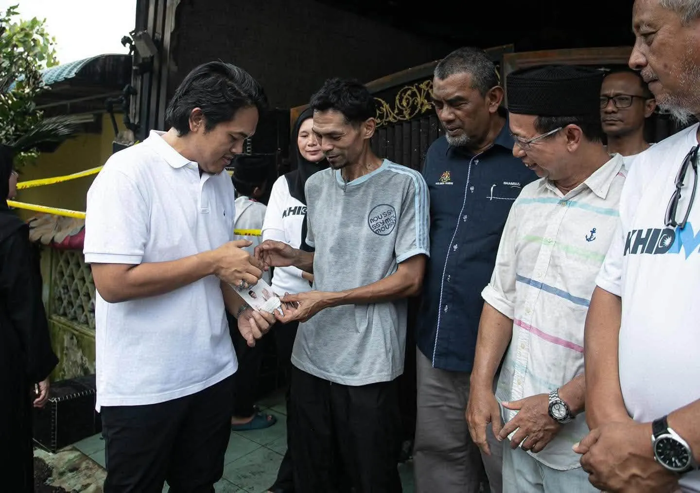PM channels RM5,000 in initial aid to Tambun fire victims