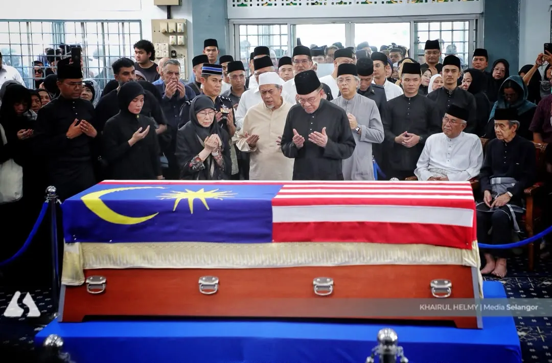 Anwar kenang Tun Dr Siti Hasmah sebagai sosok ibu penuh kelembutan, kasih sayang