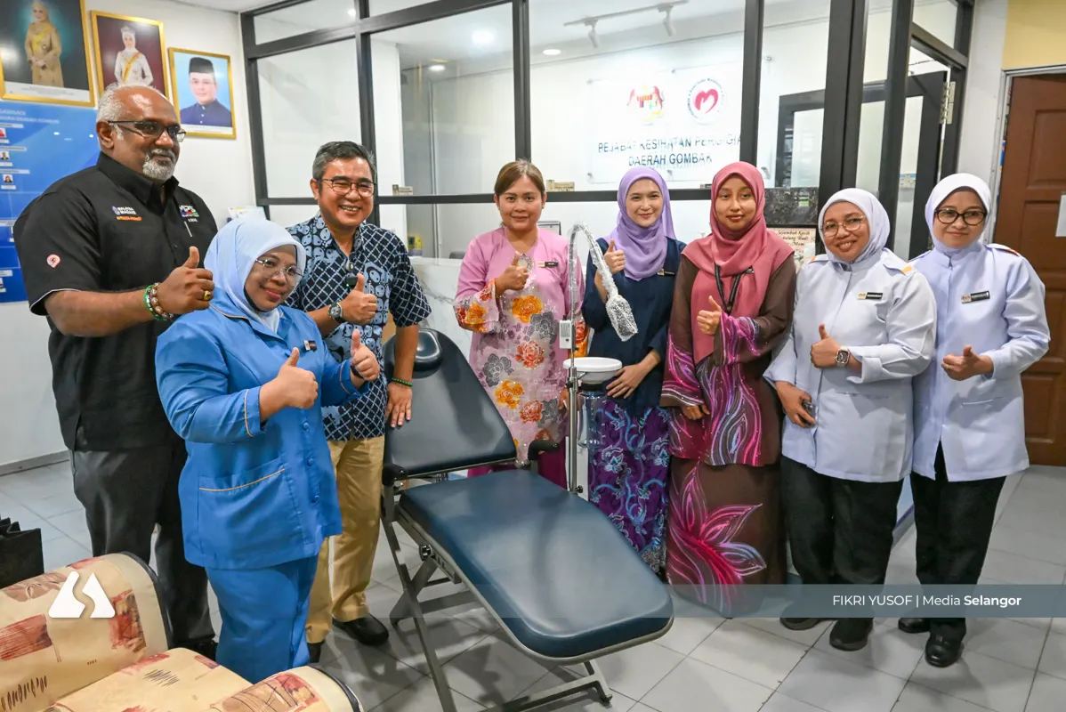 Yayasan MBI sumbang kerusi pergigian mudah alih di Gombak