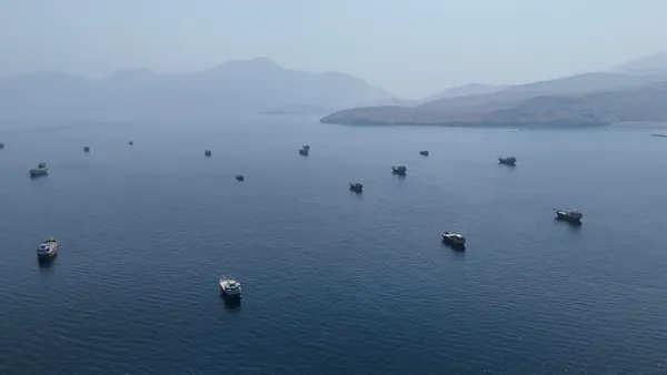 Oil prices climb ahead of potential US-Iran talks