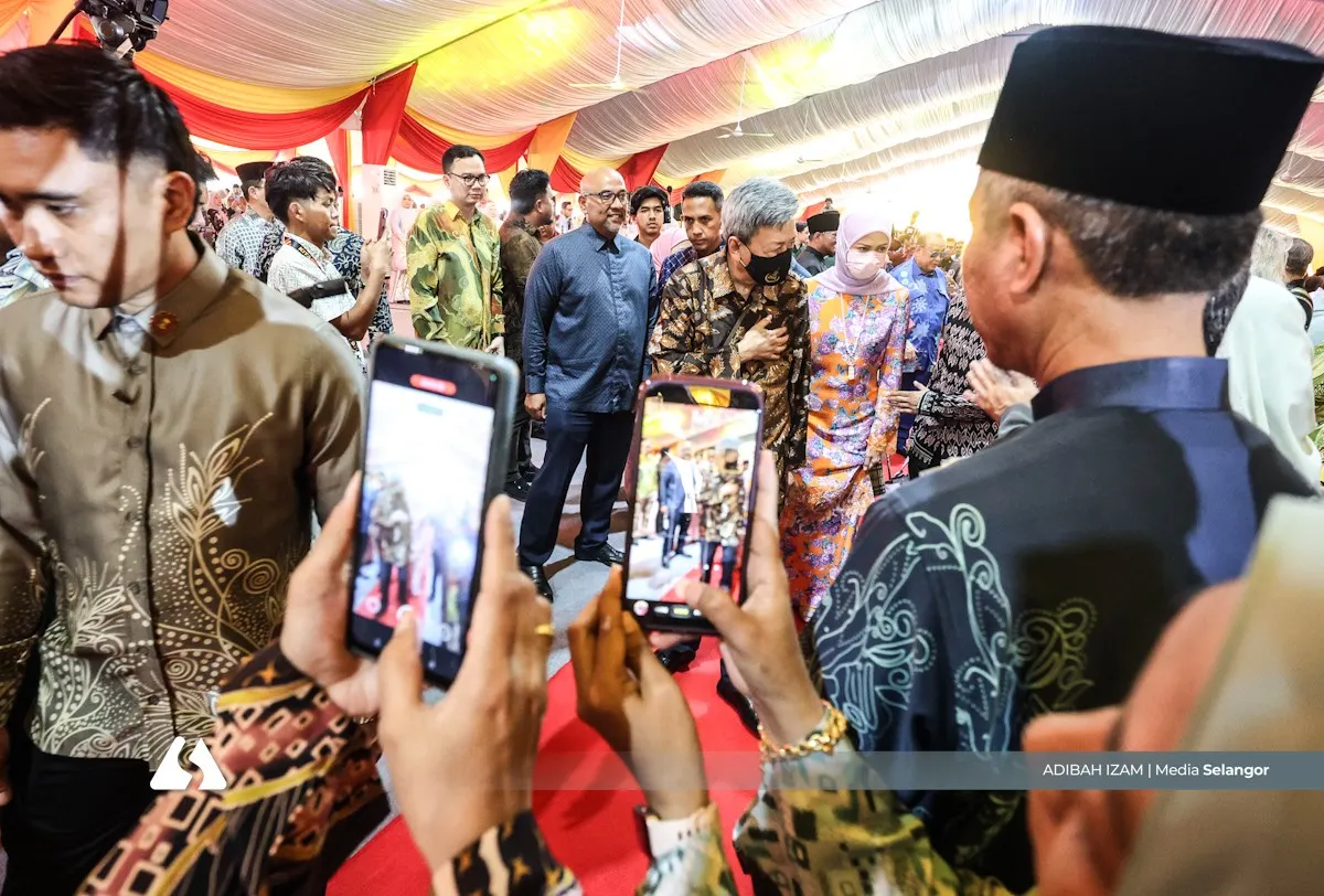 Warga pentadbiran daerah Selangor ikrar taat setia, tekad perkukuh mutu perkhidmatan