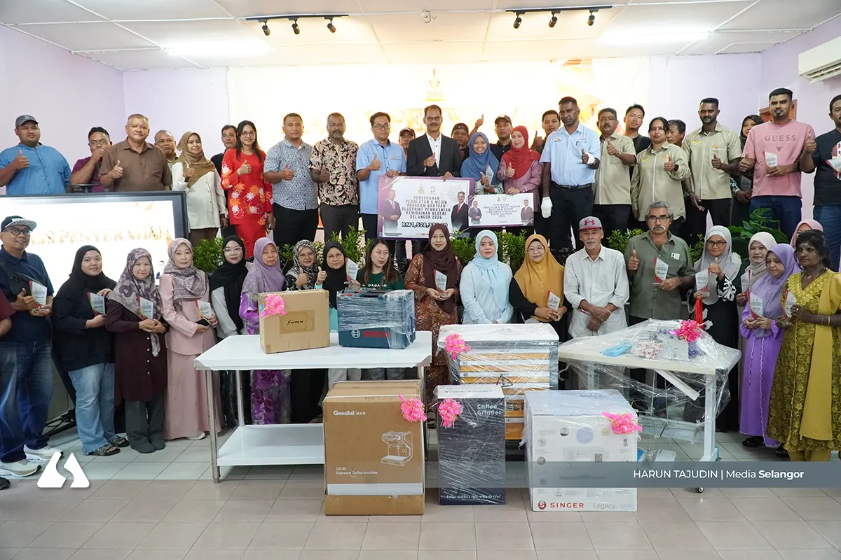 62 usahawan Kuala Langat terima bantuan peralatan niaga lebih RM400,000