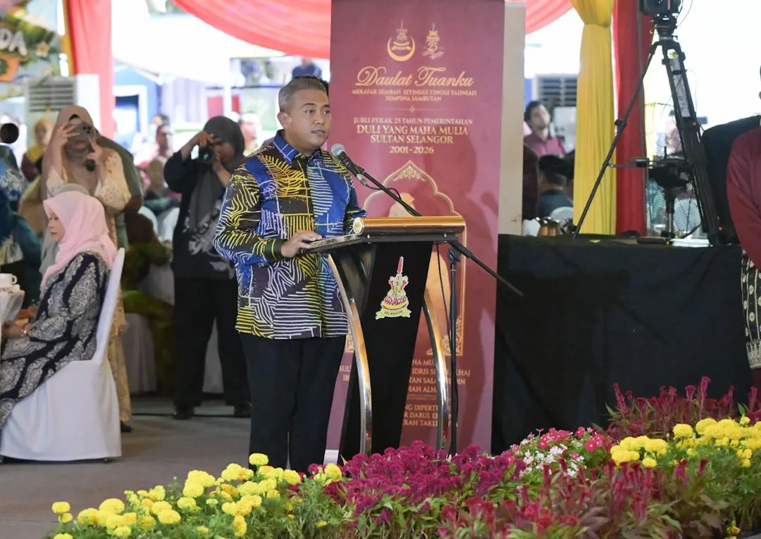 Warga pentadbiran daerah Selangor ikrar taat setia, tekad perkukuh mutu perkhidmatan