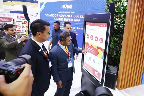 MBI lancar dua aplikasi, mudahkan urusan perniagaan dan rakyat