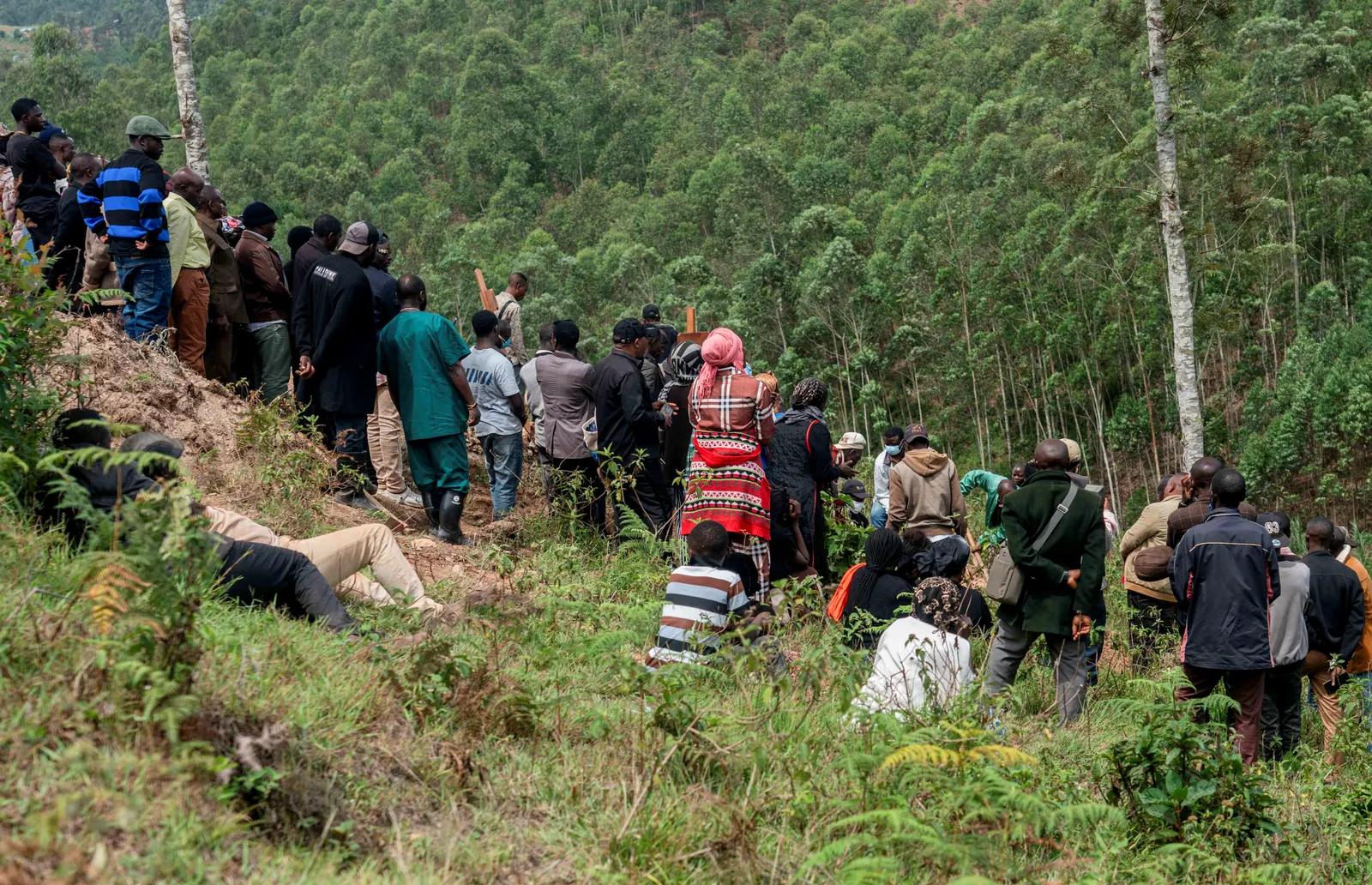 As Ebola spreads in eastern Congo, mothers shun vital care