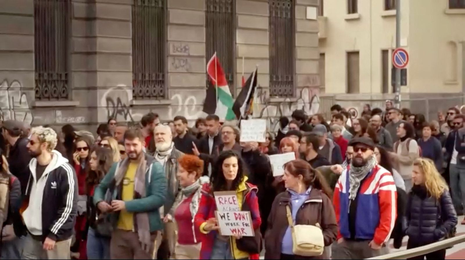 Mass protests sweep Italy during nationwide strike
