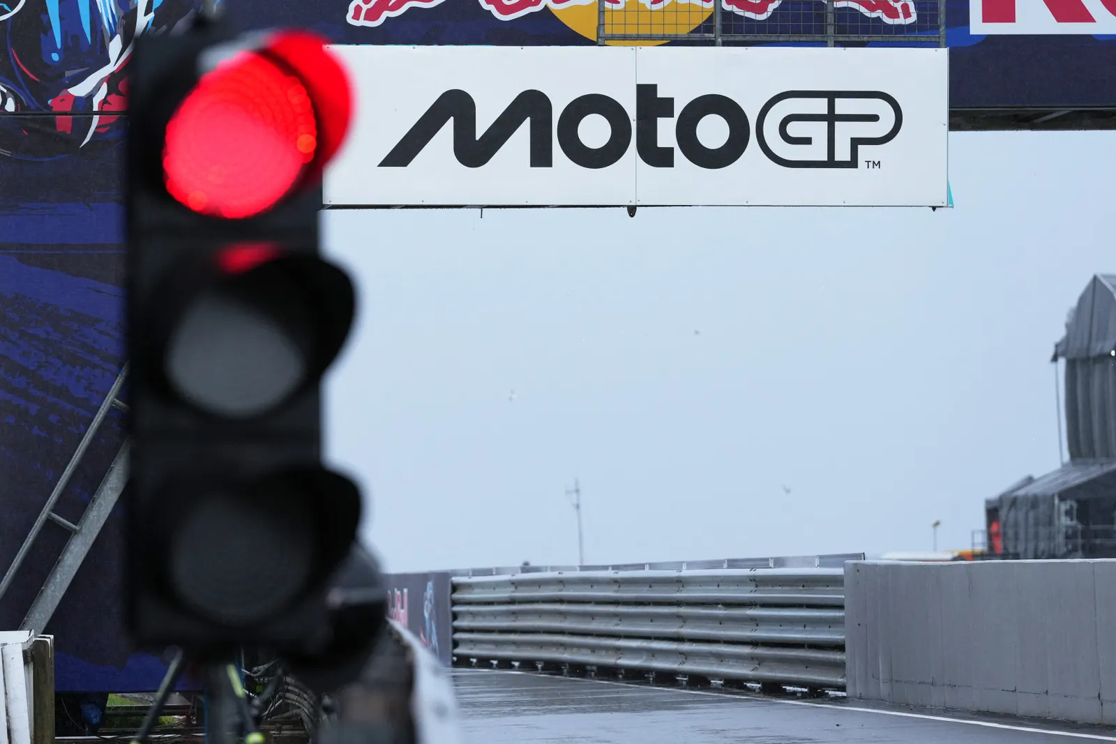 Motorcycling-Australian Grand Prix called off as rain spoils Phillip Island send-off
