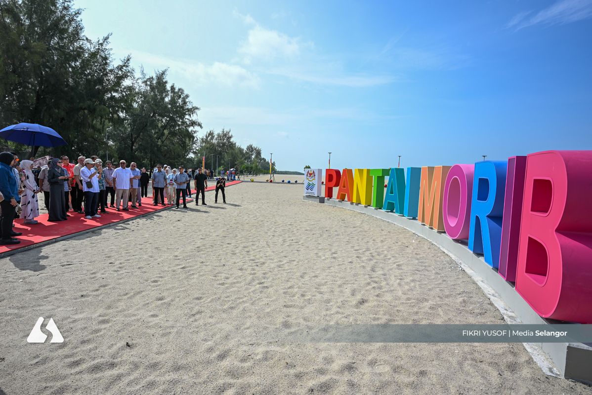 Morib square commemorates former Selangor MB Harun Idris