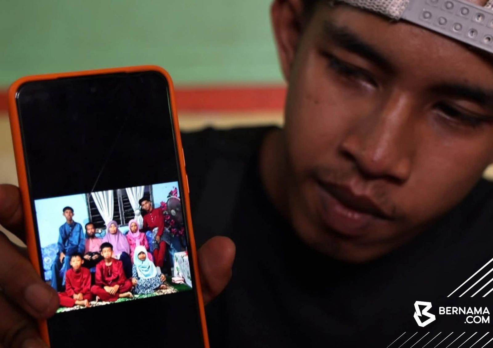 Anwar ucap takziah kepada keluarga tiga beradik maut nahas Pontian