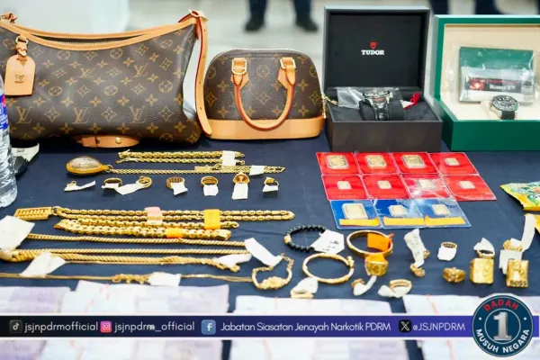 போலி தங்க நகையை அடகு வைக்க முயற்சி; ஐவர் கைது