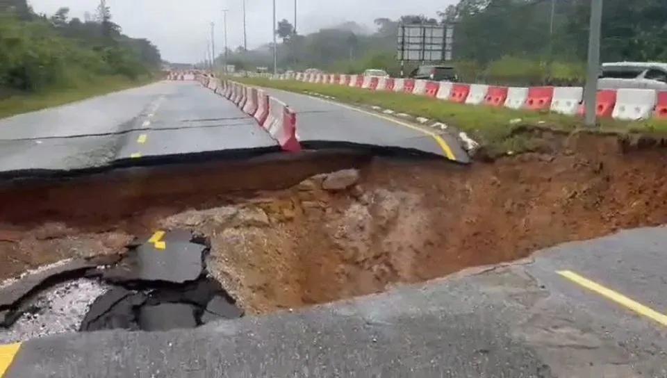 Lubang benam sedalam lapan meter, Jalan Gua Musang-Kota Bharu ditutup