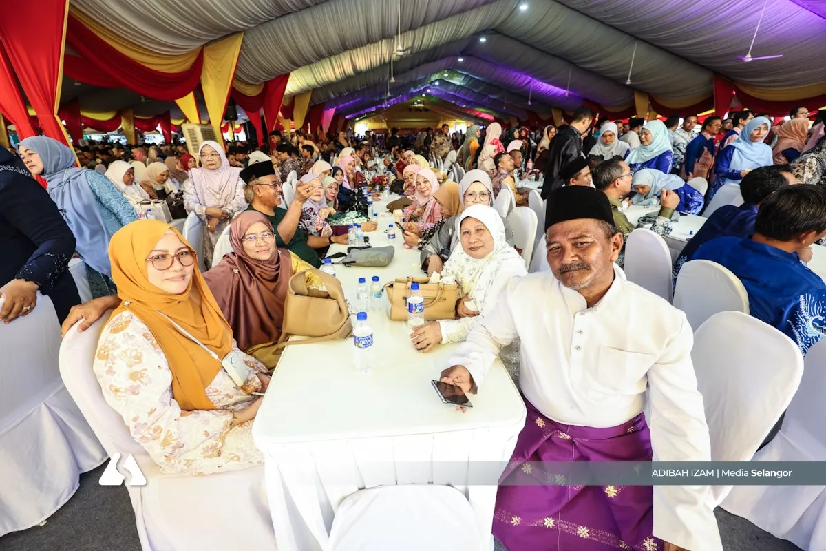 Warga pentadbiran daerah Selangor ikrar taat setia, tekad perkukuh mutu perkhidmatan
