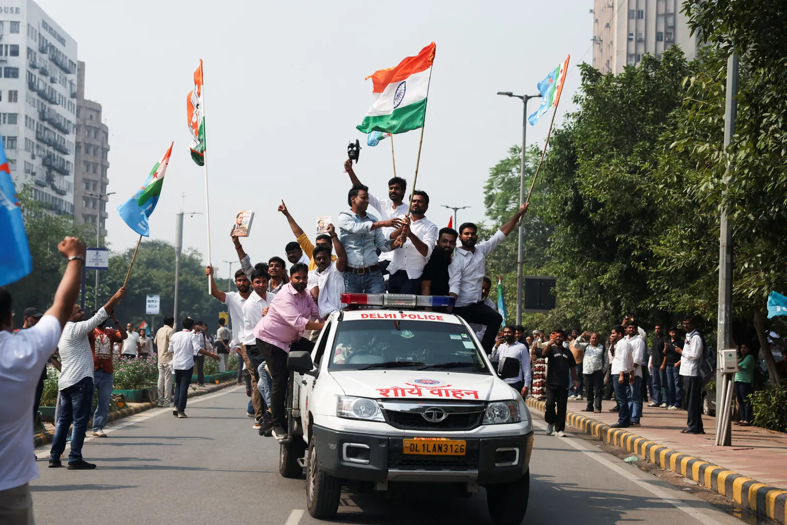India opposition parties march to Supreme Court against election chief